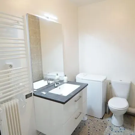 Paris - Studio With Balcony شقة *