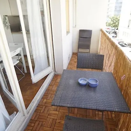 شقة Paris - Studio With Balcony أوبارفيلييه